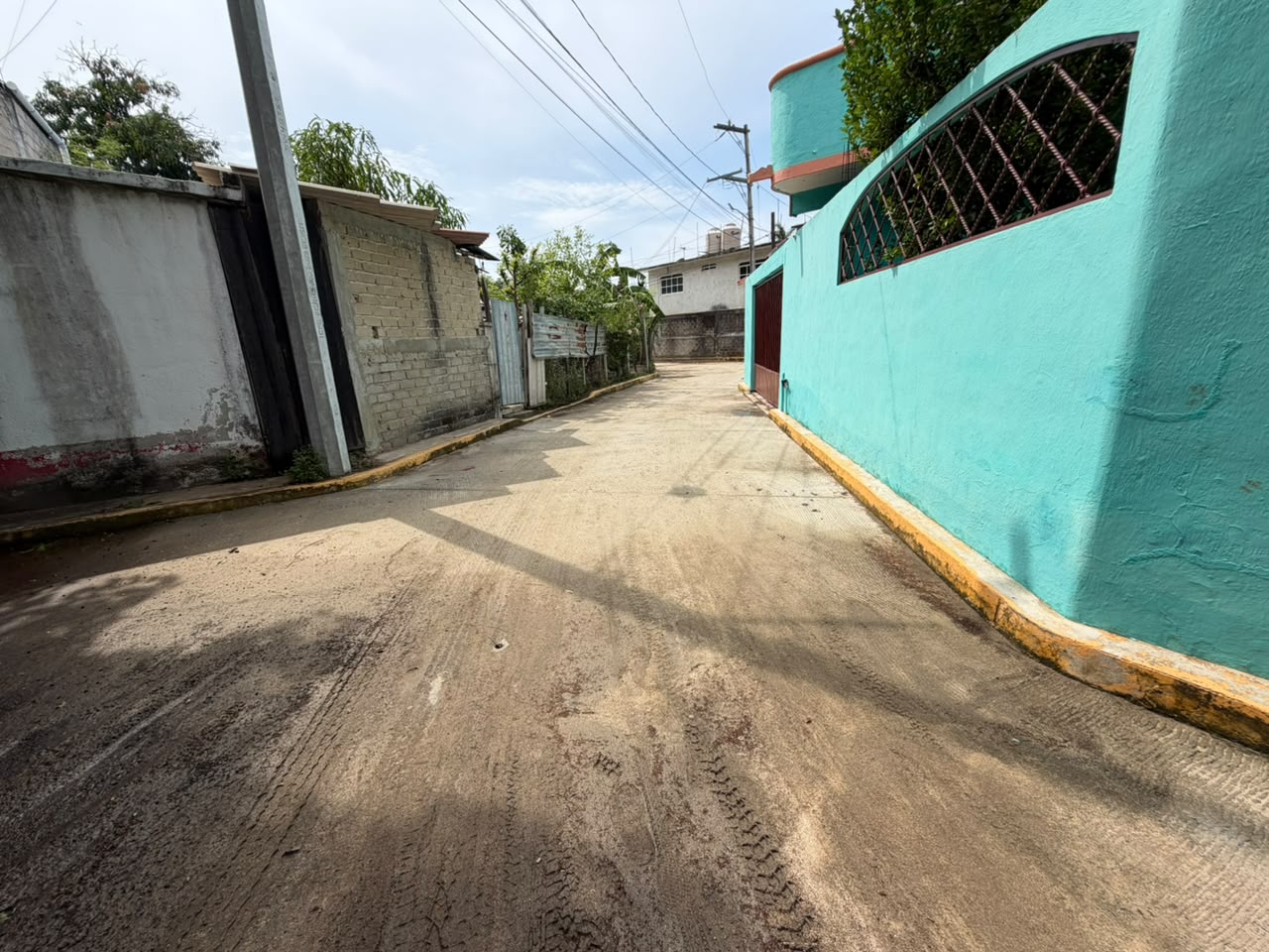 Pavimentación de calle Ernesto Rodríguez Escalona, obra 55 del Distrito 9