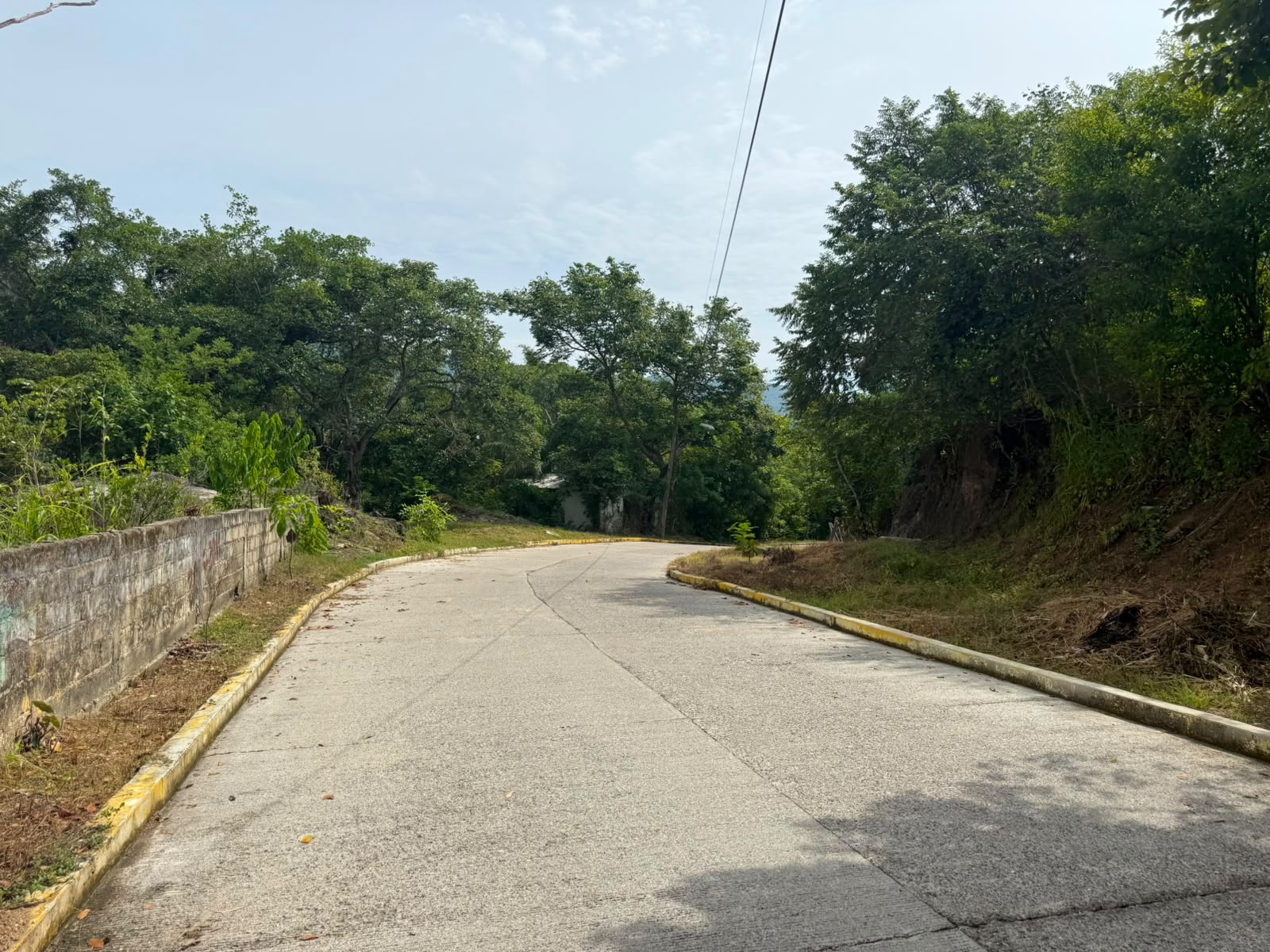 Pavimentación de calle principal en Las Tortolitas, obra 56 del Distrito 9