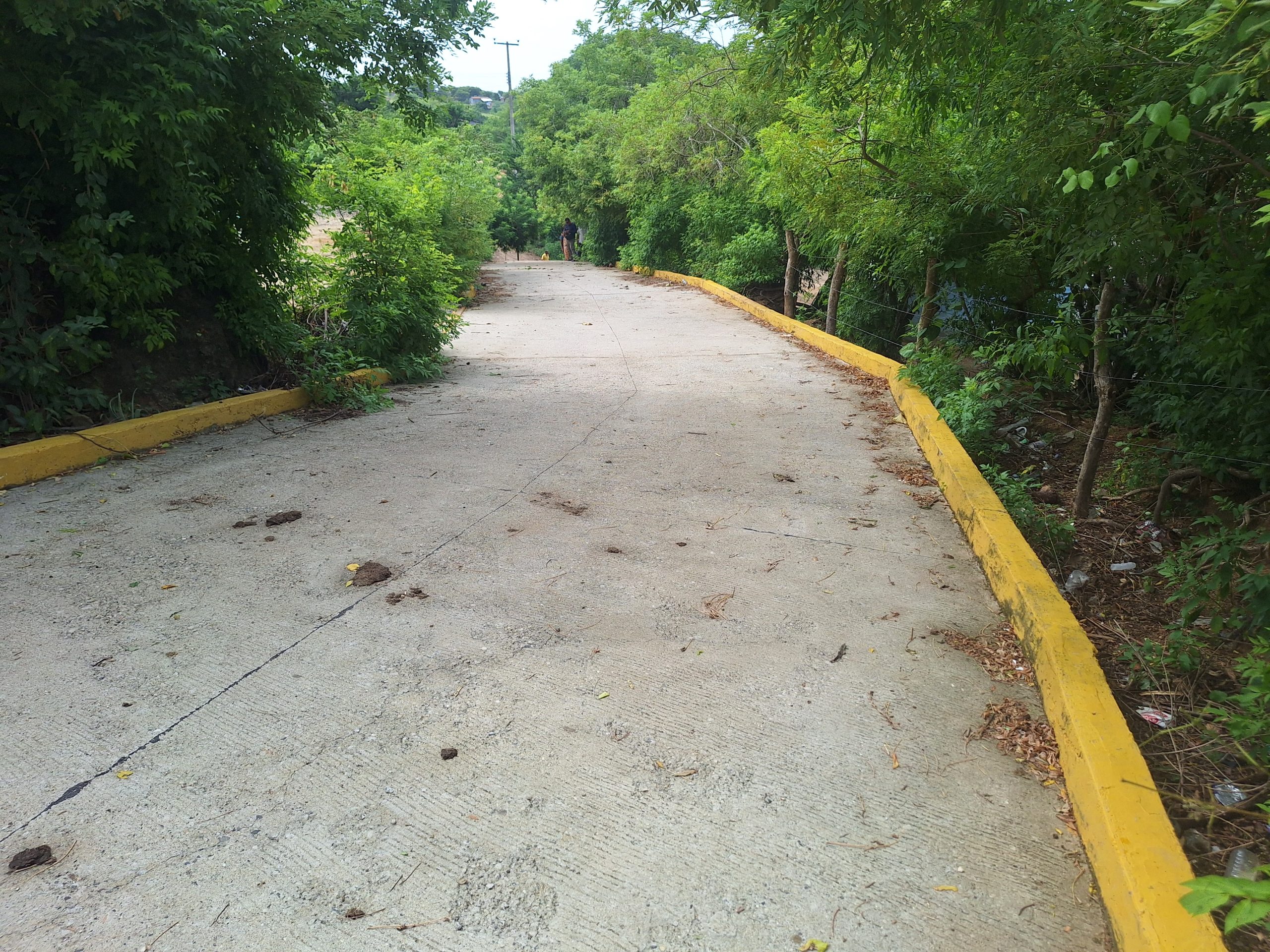 Pavimentación de calle sin nombre antes de llegar a la iglesia