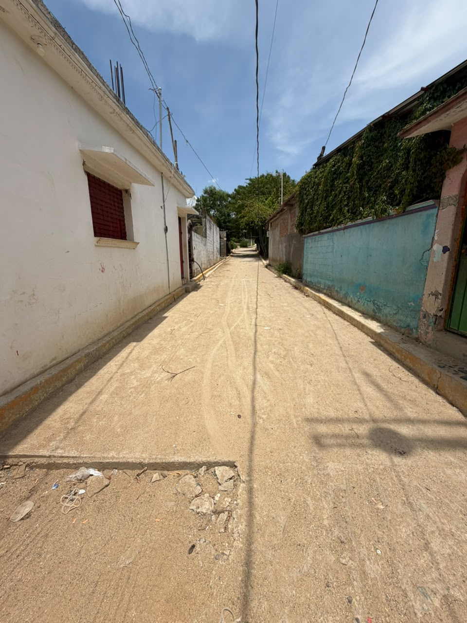 Pavimentación de calle sin nombre hacia la iglesia