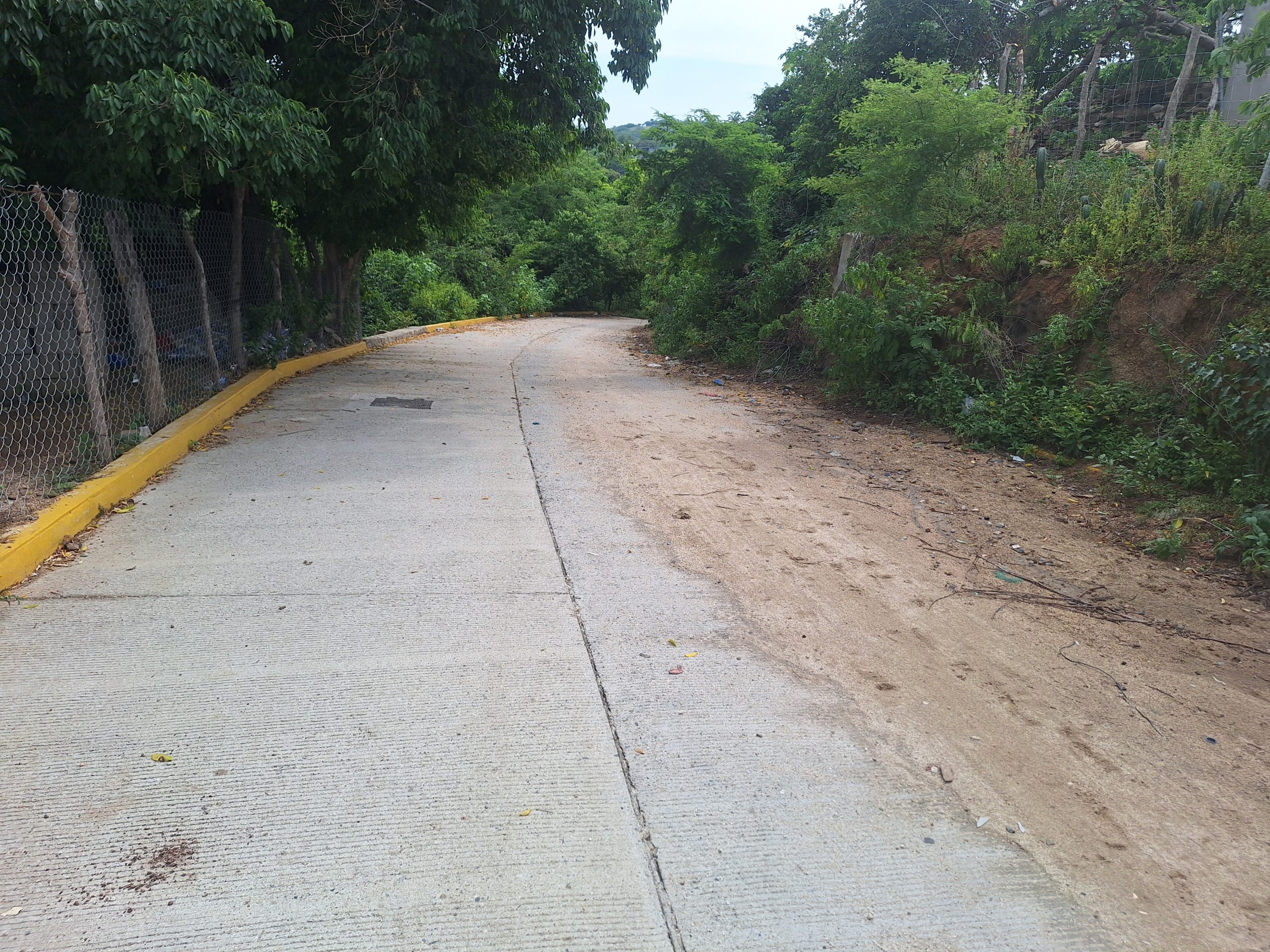 Pavimentación de calle sin nombre hacia Los Tamarindos