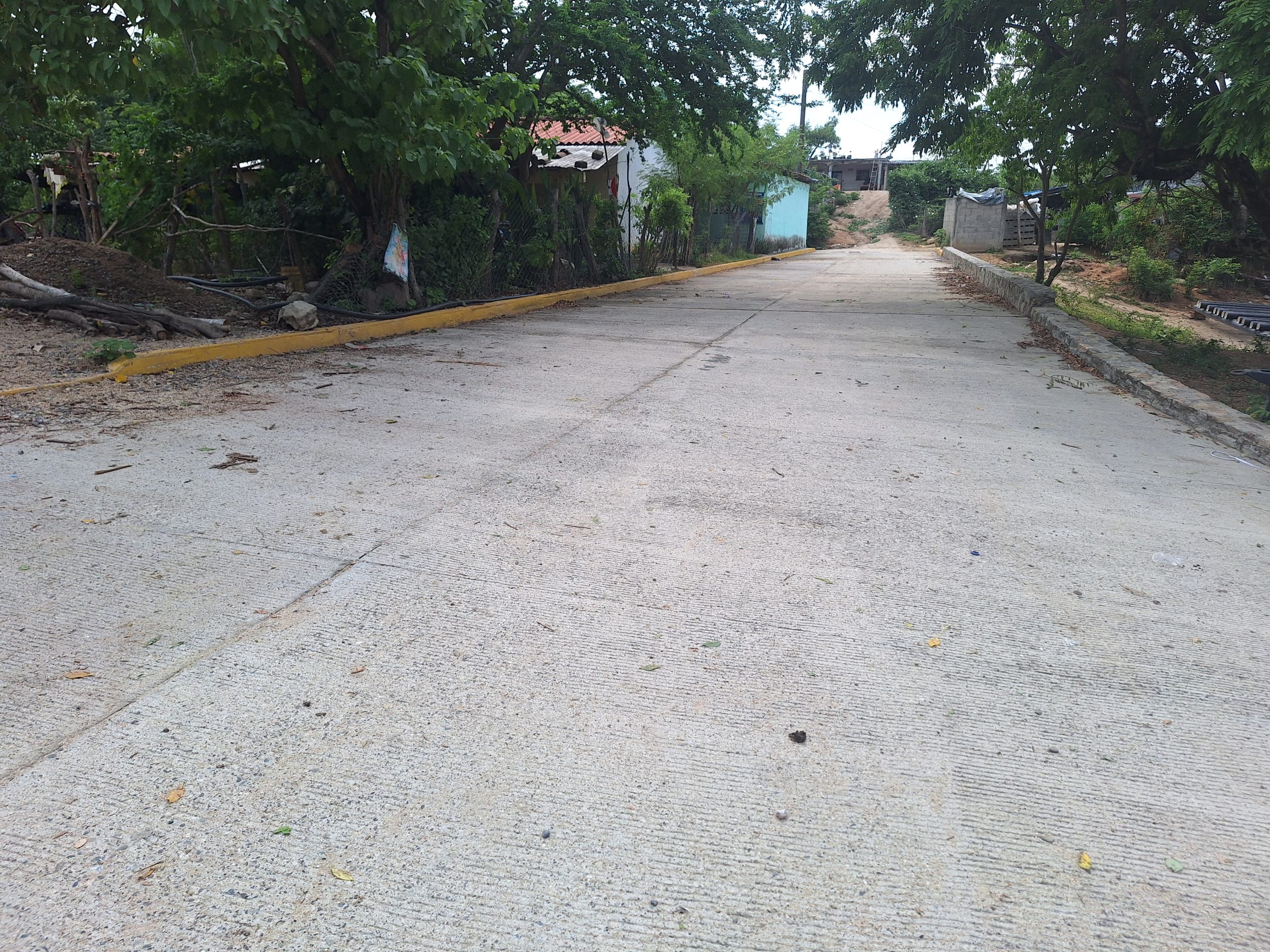Pavimentación de calle sin nombre hacia Los Tamarindos