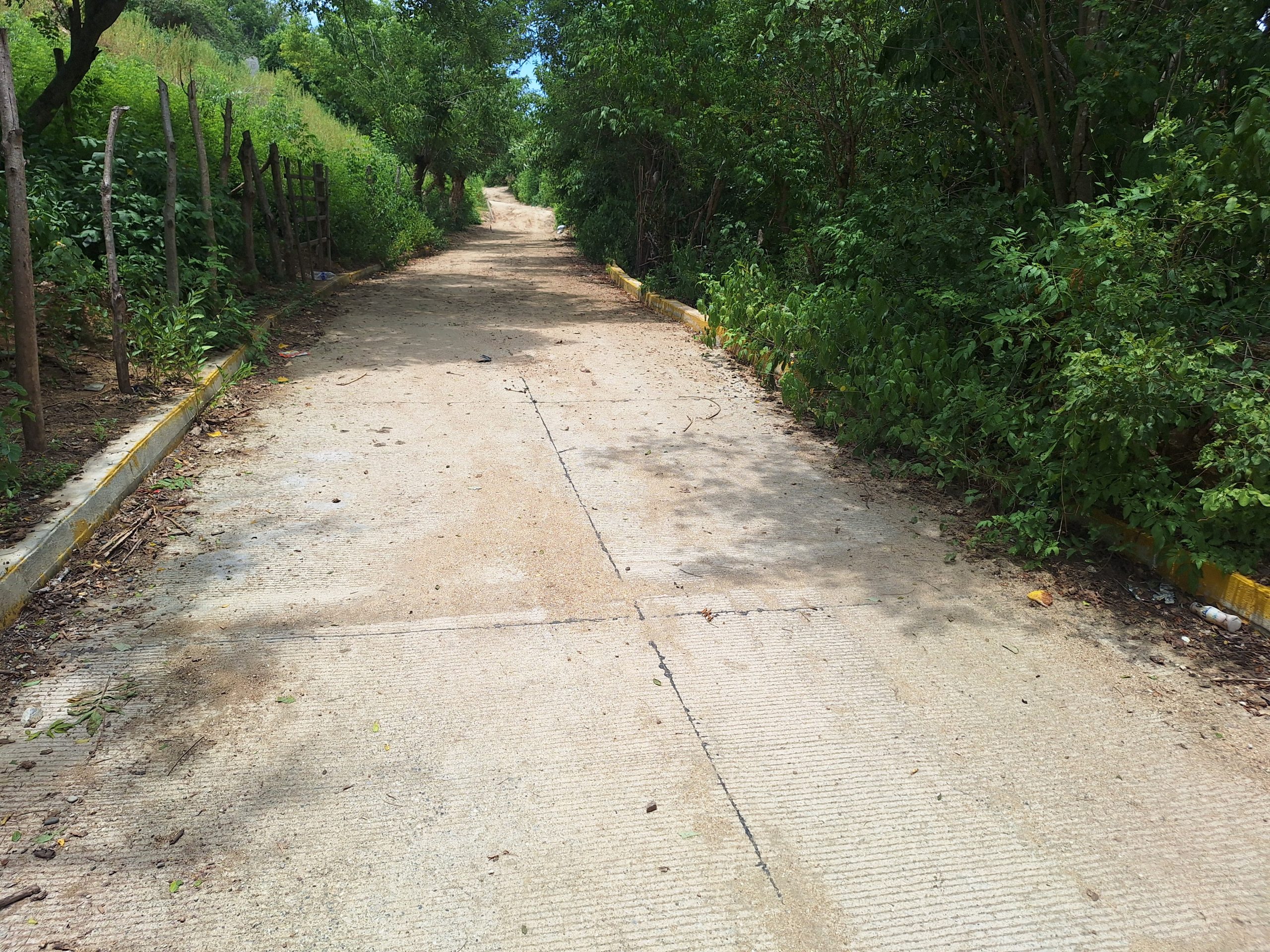 Pavimentación de calle Los Amates, obra 75 del Distrito 9