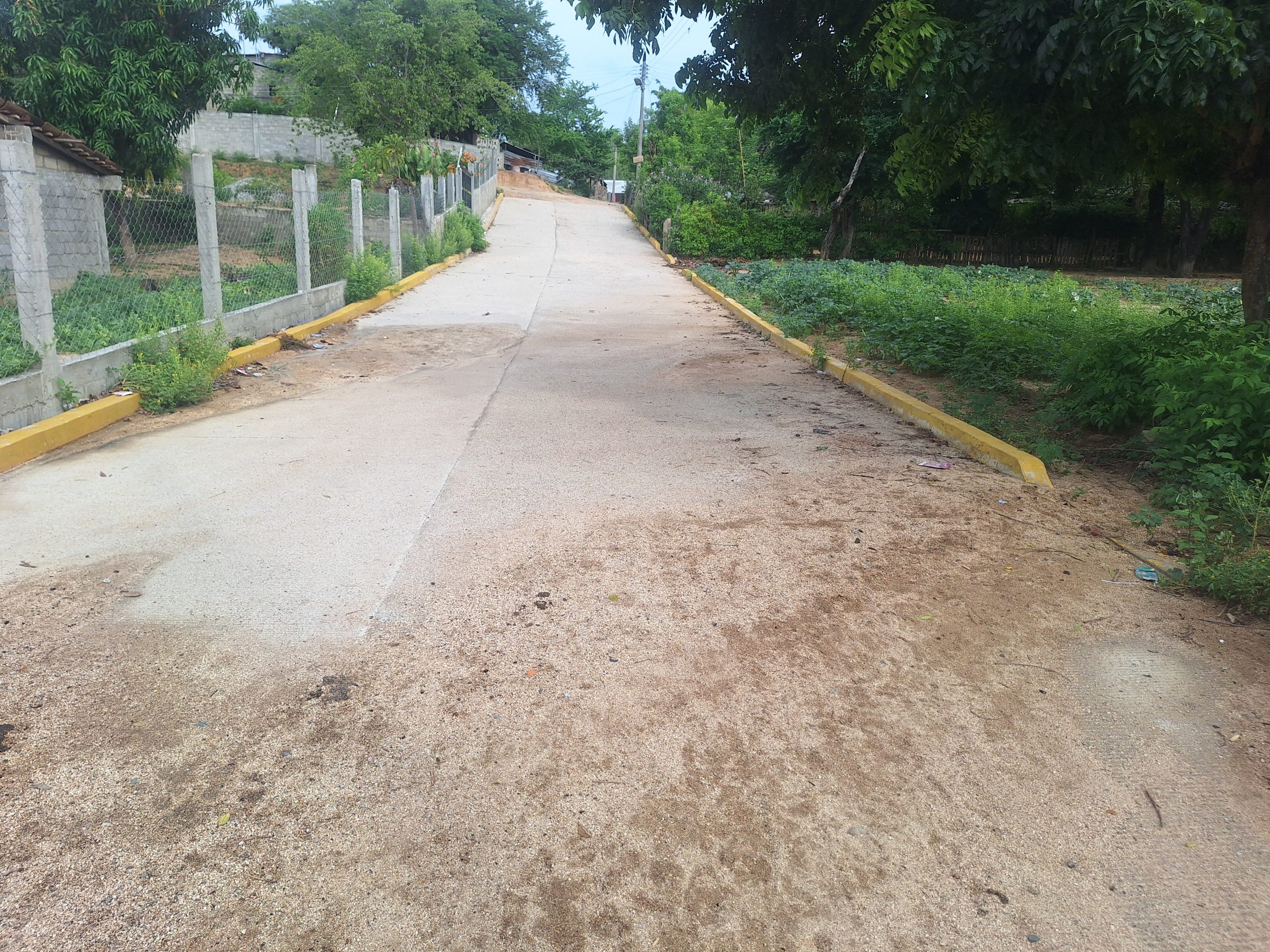 Pavimentación de calle sin nombre hacia la Escuela Justo Sierra