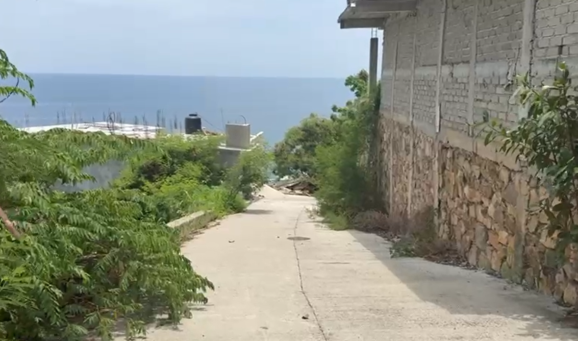 Pavimentación de calle Arrecife primera sección