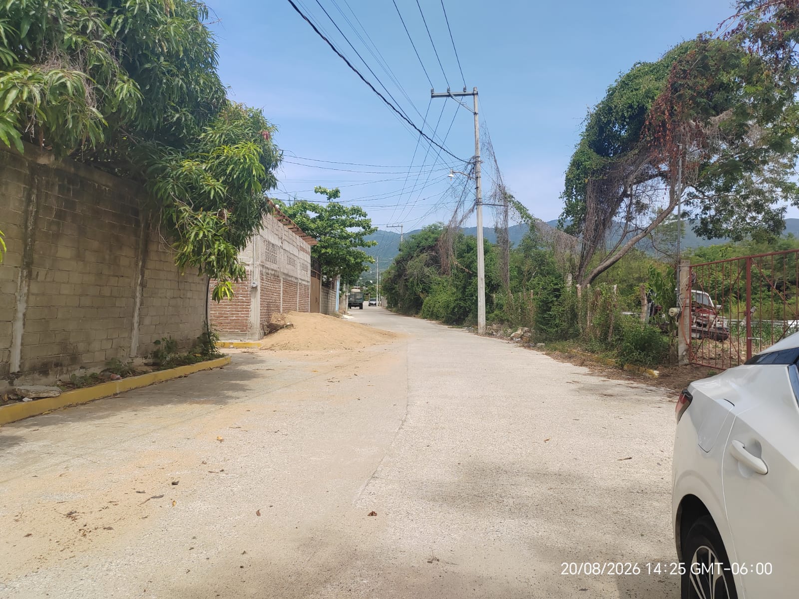 Pavimentación de calle a la Laguna