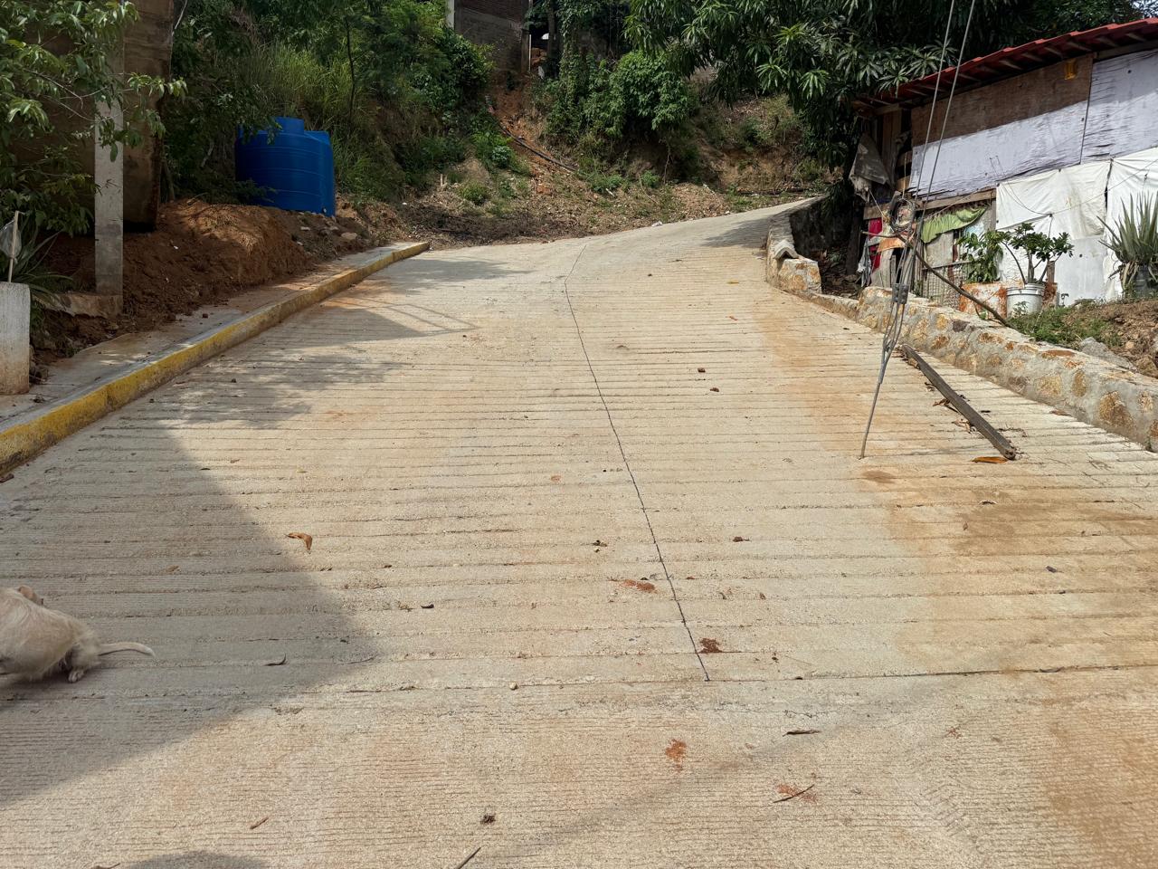 Muro de contención en Andador Lázaro Cárdenas